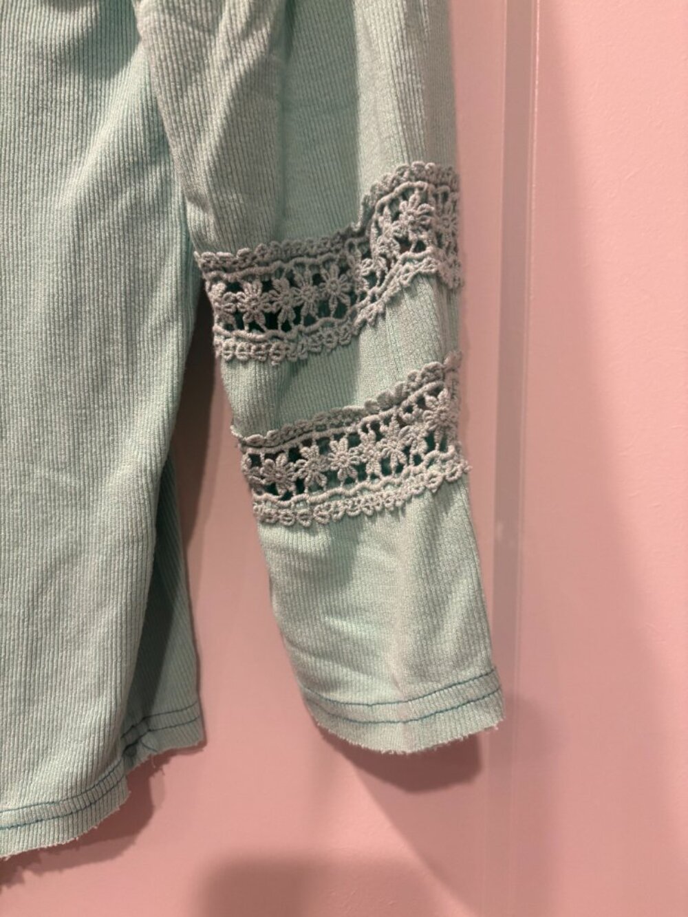 POL Size Large Mint Green Shirt - Picture 2 of 4